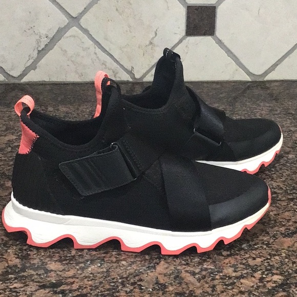 Sorel Women’s Size 9 Kinetic Sneaker High Top Strap Black Mesh Upper Velcro - Picture 4 of 15